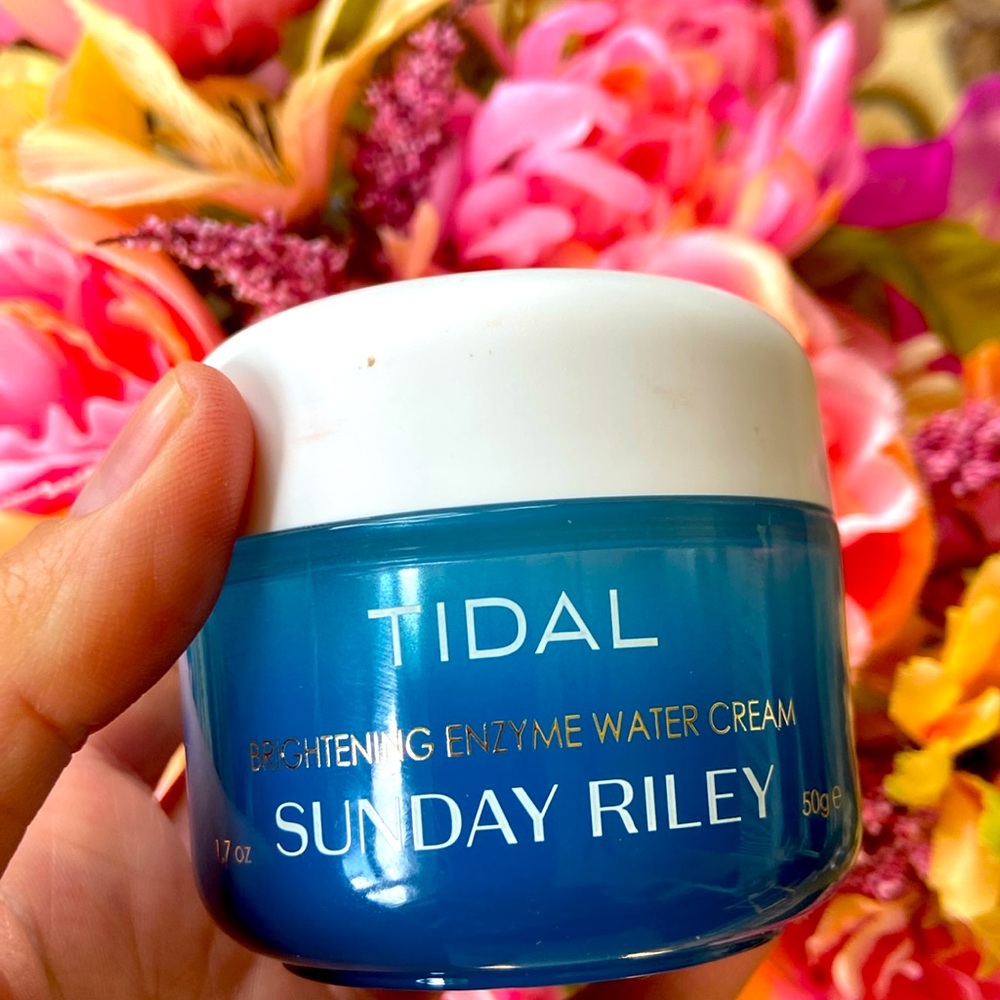 Sunday Riley brightening water cream